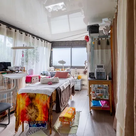Shared House Les Louves Δωμάτια σε οικογενειακή κατοικία Saint-Raphaël
